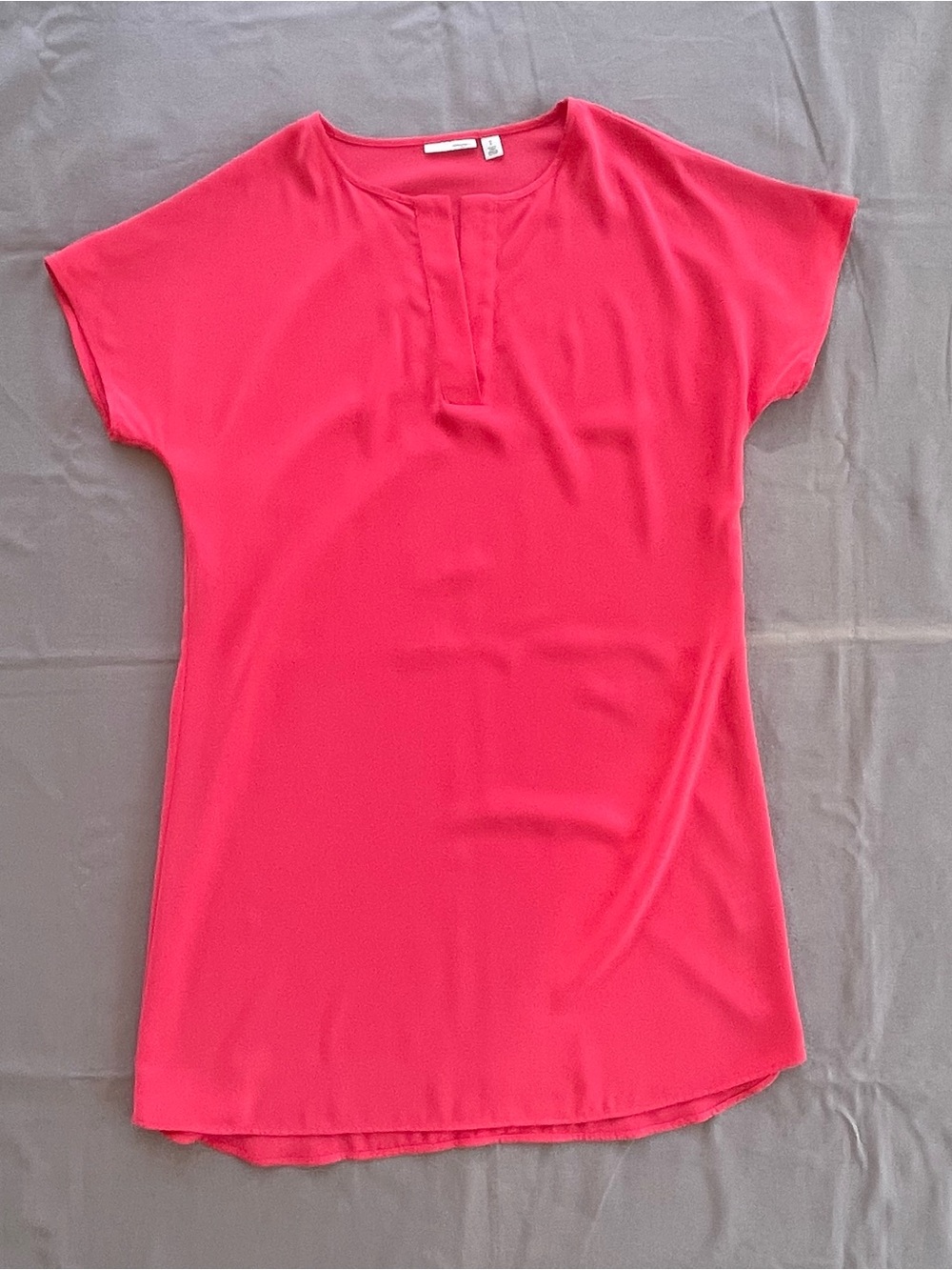 Nordstrom HALOGEN Women Vneck swift dress Size M P  Short Sleeve Neon Orange Hue